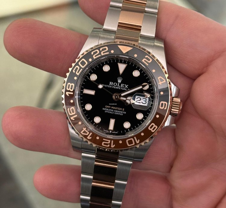 Rolex Gmt-master Ii Nuovo 2025 Aprile Rootbeer Acciaio Oro Rosa Full Set Con Documenti Scatola