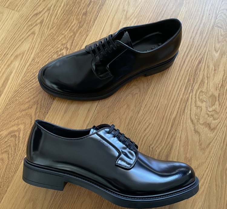 Prada Spazzolato Leather Lace-ups Derby Shoes