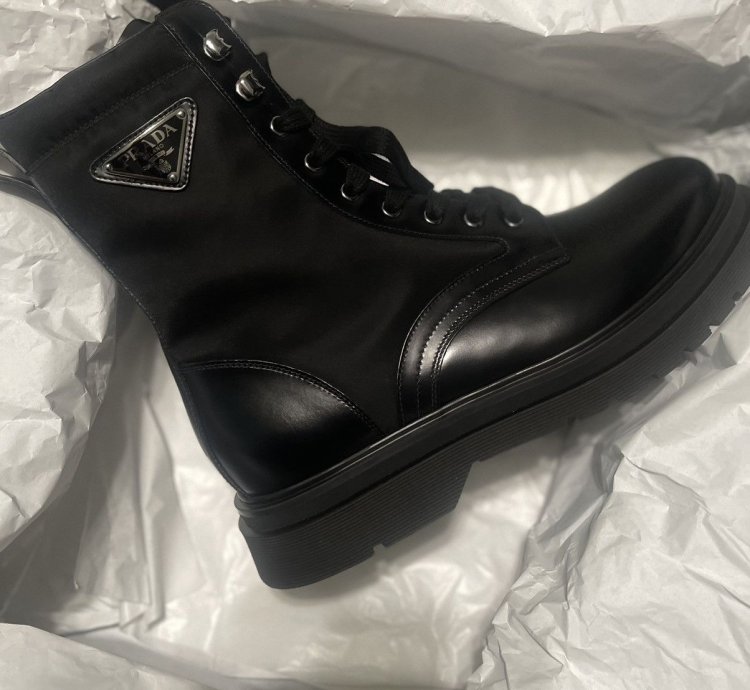 Prada Spazzolato Rois Boots