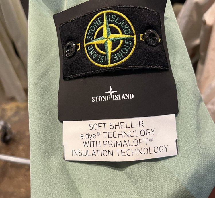 Stone Island Soft Shell- Dye With Primaloft Jacket -40527