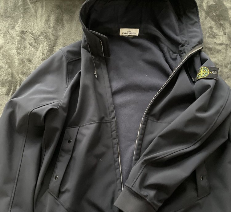 Stone Island Soft Shell- Hooded Jacket - Navy