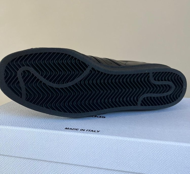 Prada Superstar Low Top In Black
