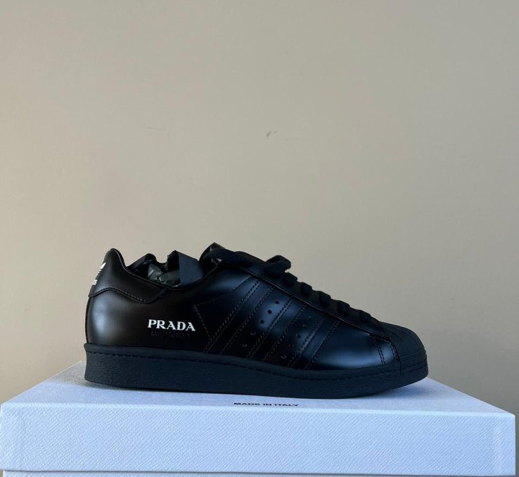 Prada Superstar Low Top In Black