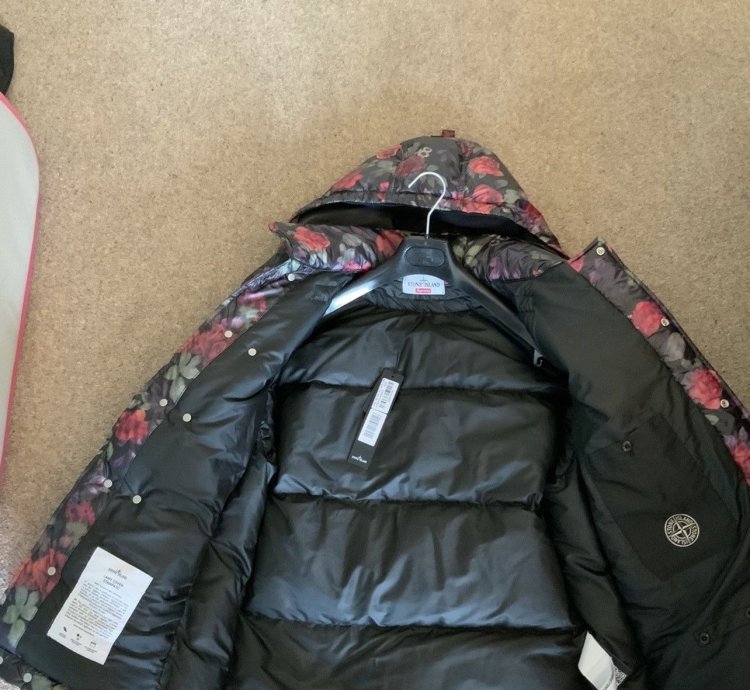 Stone Island Supreme Lamy Cover Stampato Puffy Jacket