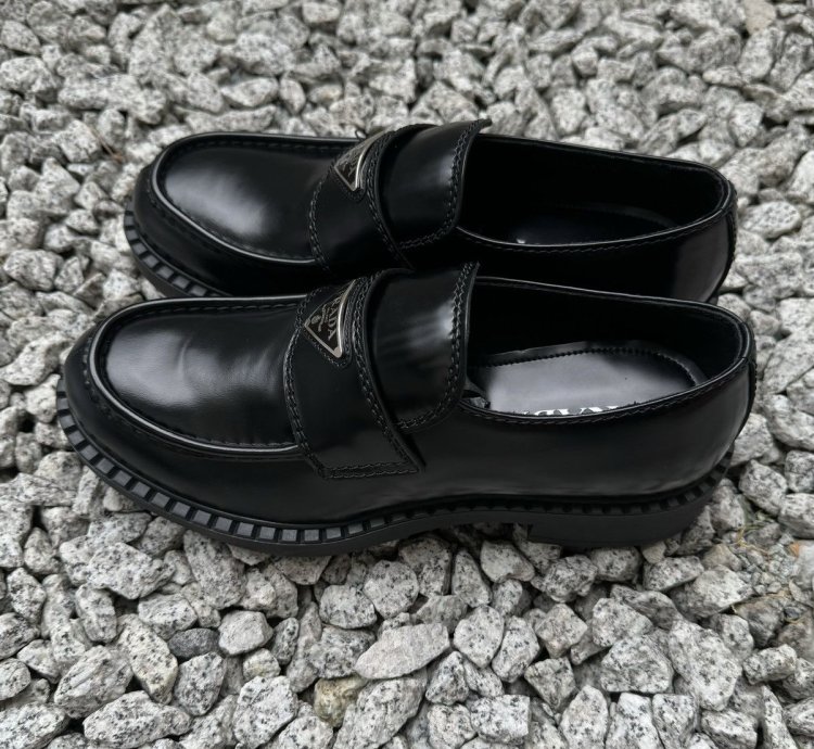 Prada Triangle Logo Loafers Spazzolato Size Uk 7 Rrp 1100