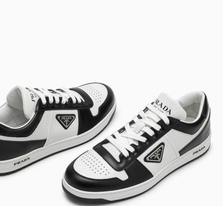 Prada White Black Leather Prada Holiday Low-top Sneakers