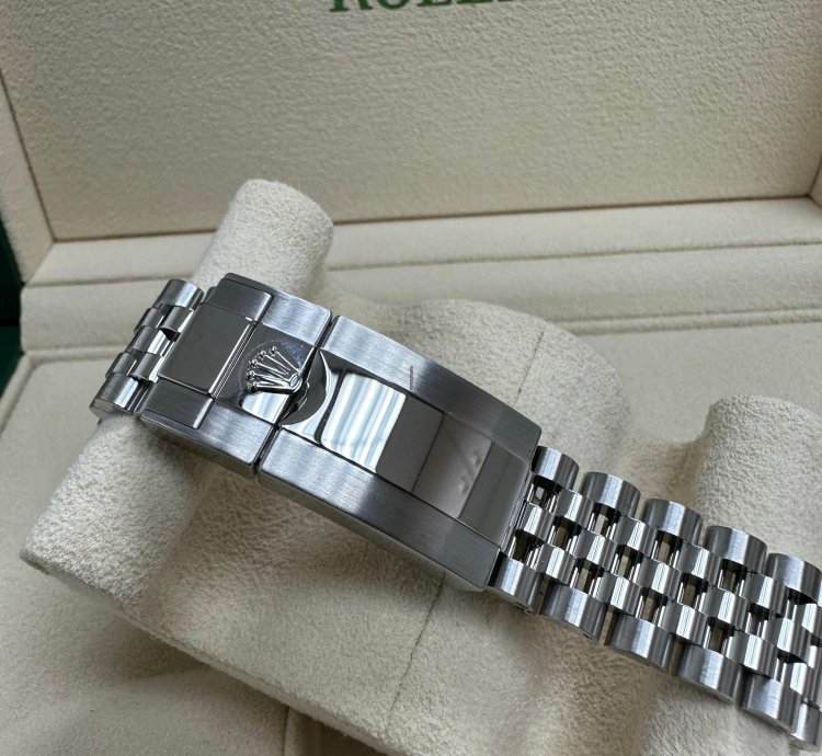 Rolex Gmt-master Ii Pepsi Jubilee New Unworn 2024