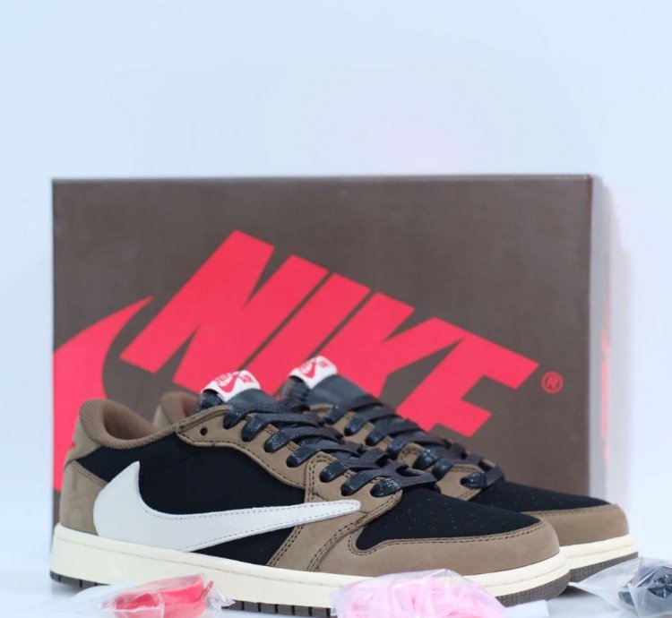 Air Jordan 1 Retro Low Og Sp Travis Scott Mocha