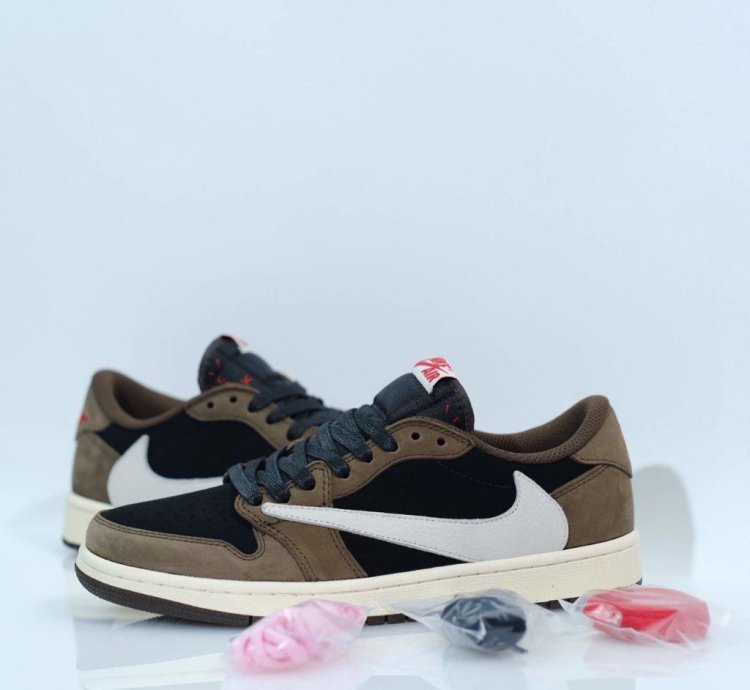 Air Jordan 1 Retro Low Og Sp Travis Scott Mocha