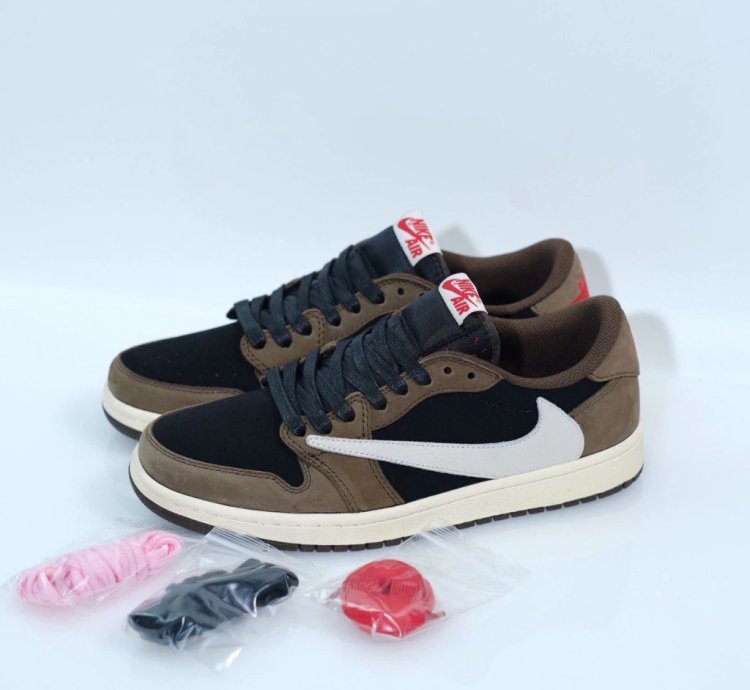 Air Jordan 1 Retro Low Og Sp Travis Scott Mocha