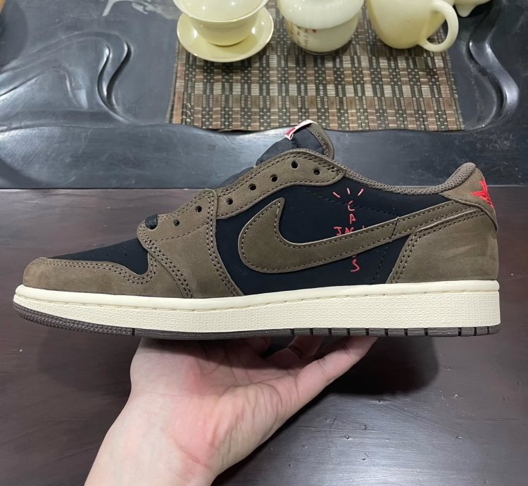 Air Jordan 1 Retro Low Og Sp Travis Scott Mocha