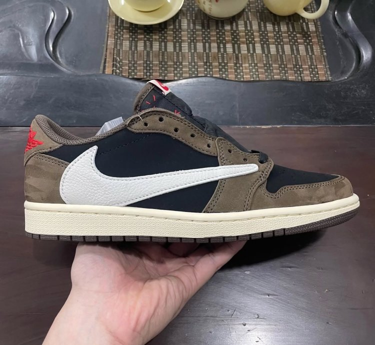 Air Jordan 1 Retro Low Og Sp Travis Scott Mocha