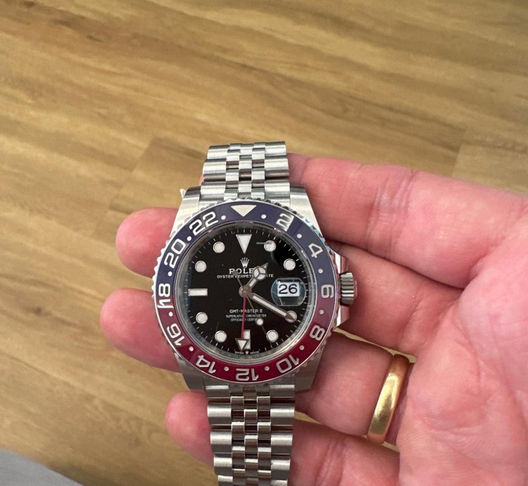 Rolex Gmt-master Ii Pepsi Unwarned Full Set Full Stickered