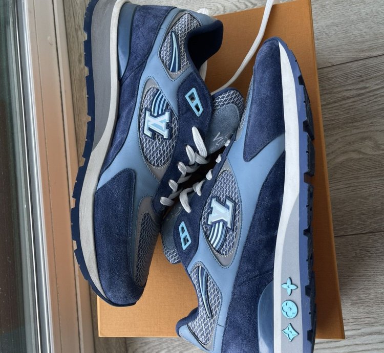 Rare Blue Lv Snakers