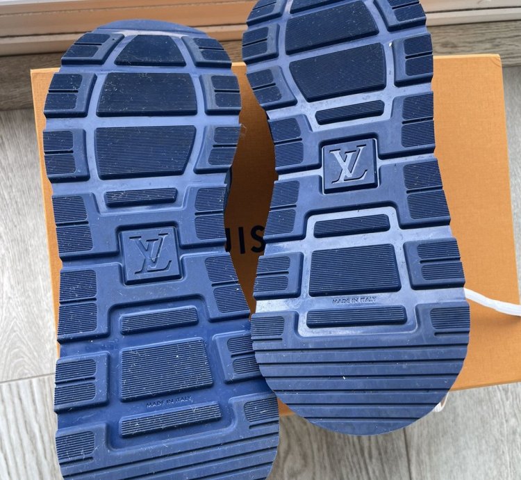 Rare Blue Lv Snakers