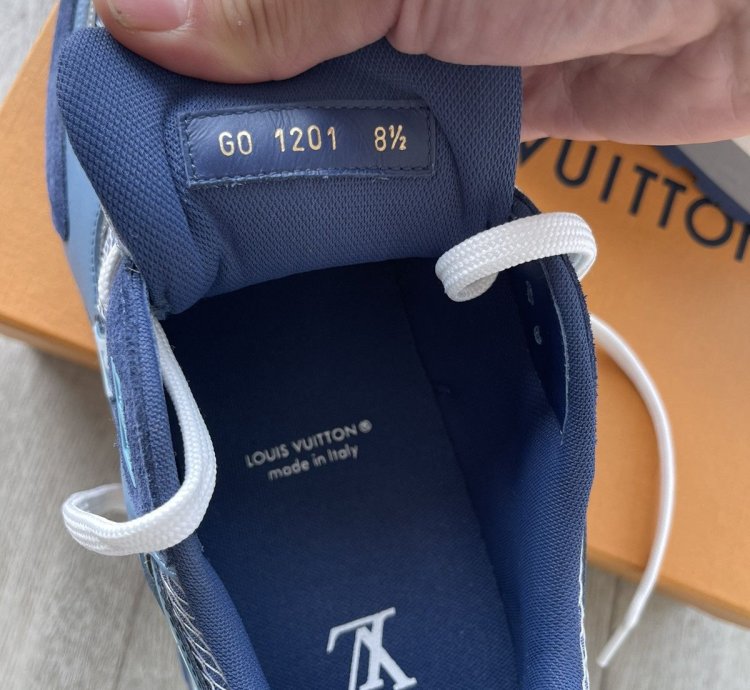 Rare Blue Lv Snakers