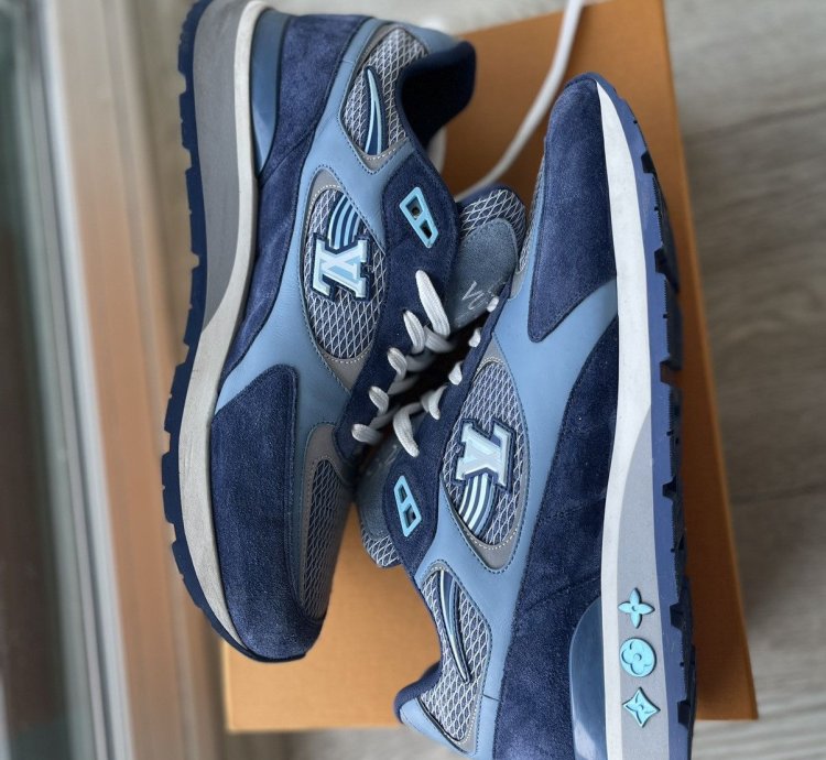 Rare Blue Lv Snakers