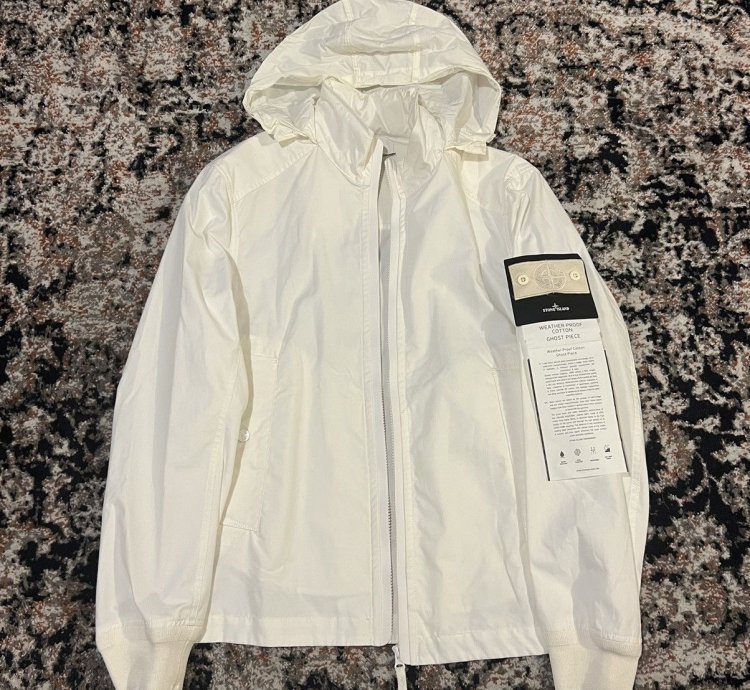 Stone Island Weather Proof Ghost Piece 42910 Size Medium