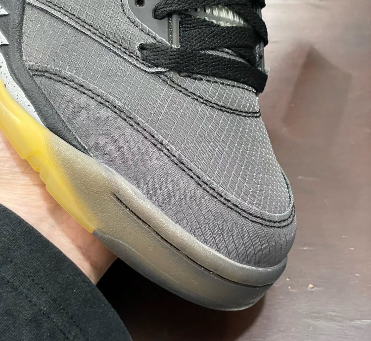 Air Jordan 5 Retro Off-white Muslin