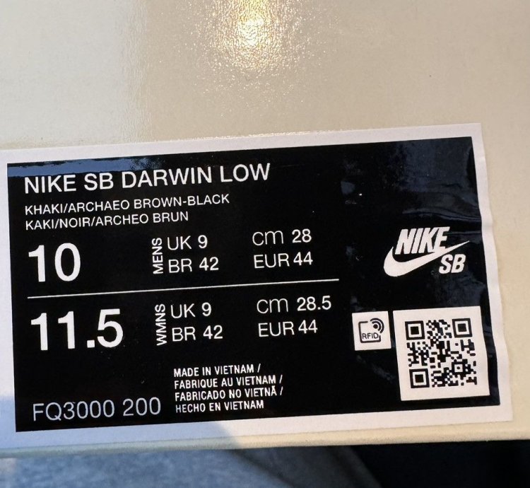 Rare New Supreme Darwin Nike Sb