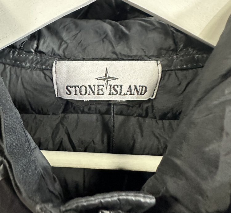 Stone Island Zip-up Puffer Jacket Black