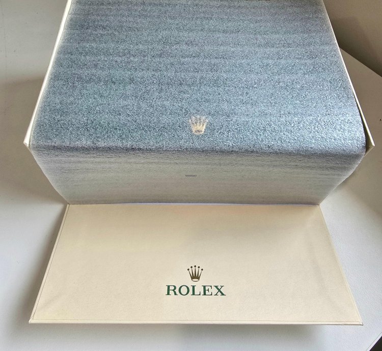 Rolex Gmt-master Ii Sprite Jubliee Bnib Full Set