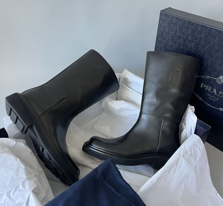 Runway Brixxen Leather Tall Boots