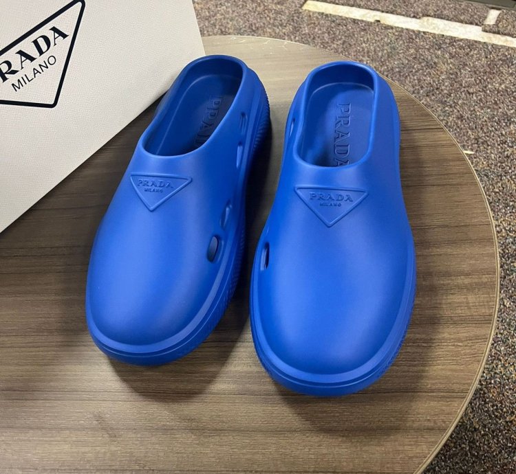 Sabot Slides In Blue