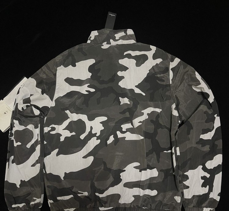Supreme Stone Island Fw16 Track Jacket Snow Camo Small Size