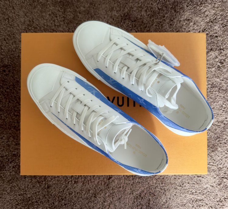 Send Offers - Louis Vuitton Blue Cloud Monogram Sneakers