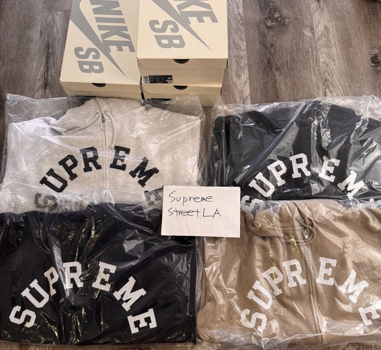 Size 8 5 Nike Sb Supreme Darwin Low Black