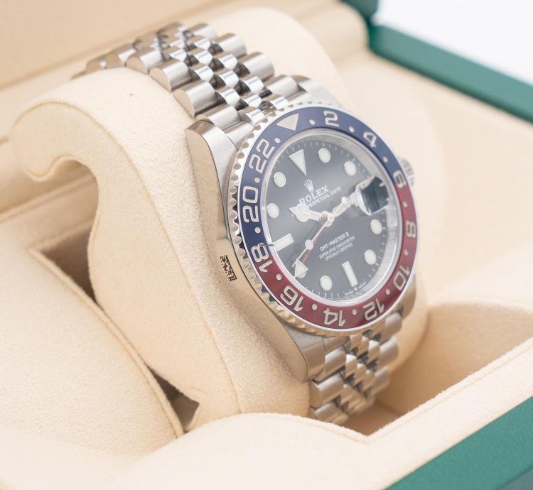 Rolex Gmt-master Ii Unworn Rolex Gmt Master Ii 40mm 126710blro Pepsi On Jubilee 2021