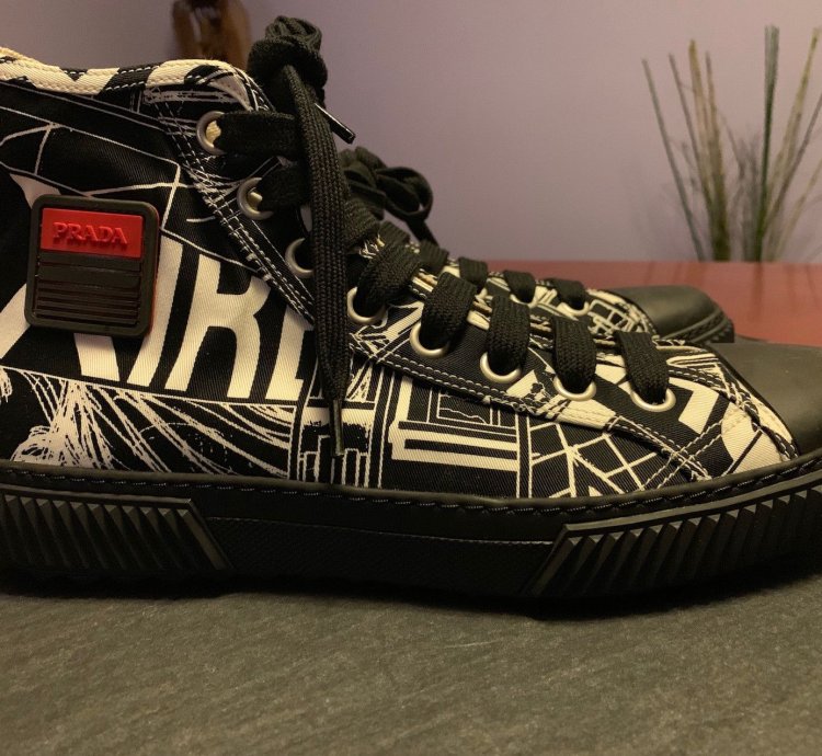 Sneaker High-top Comic Print