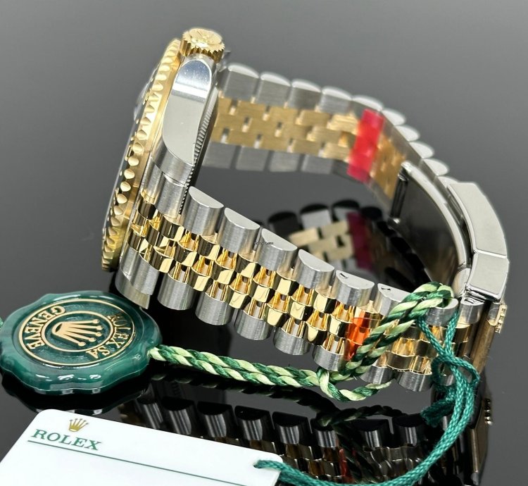 Rolex Gmt-master Ii Yellow Gold Black Dial 2025
