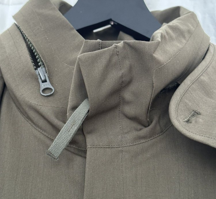 Water Repellent Wool Ghost Piece Rain Jacket