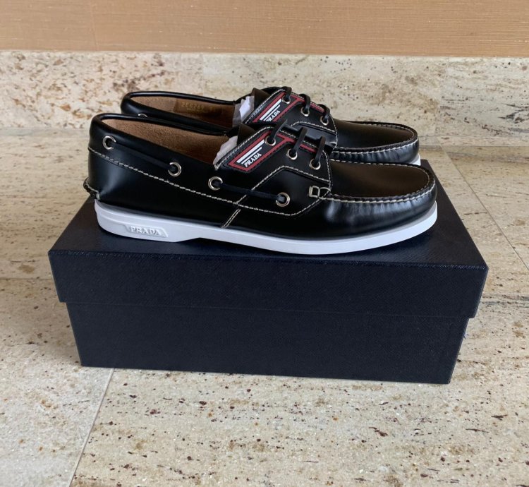 Sperry In Black