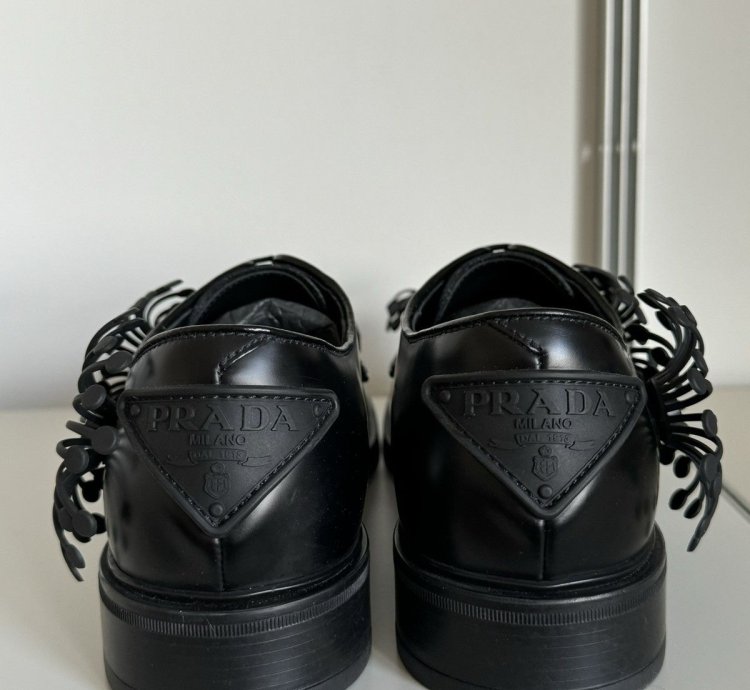 Ss22 Flower Leather Derby