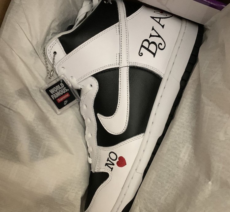 Still Nwt Supreme Nike Sb Dunk High