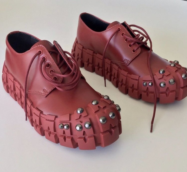Studded Wheel Lug Sole Leather Derbies Drifter Shorts