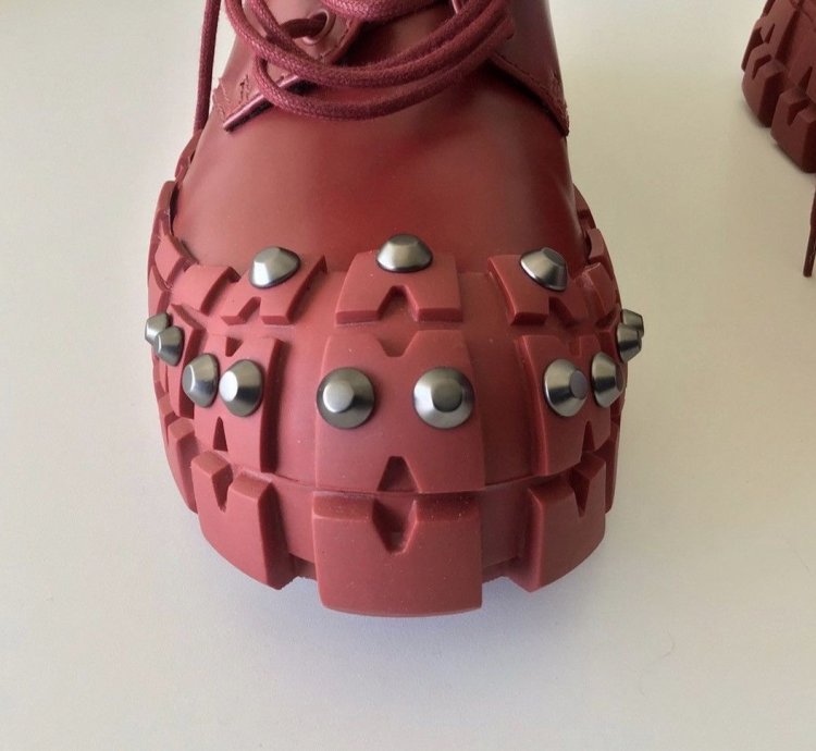 Studded Wheel Lug Sole Leather Derbies Drifter Shorts