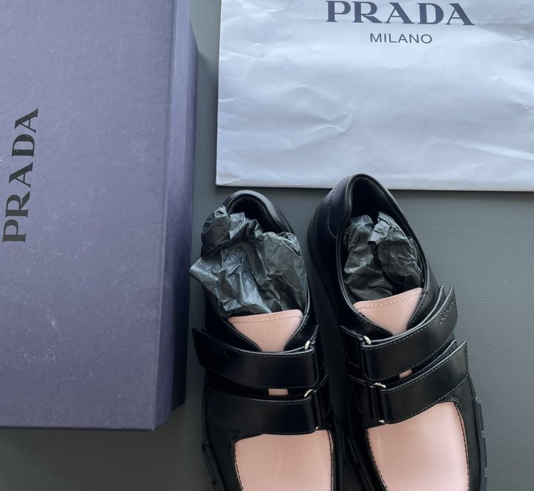 Super Runway Limited Edition Patent Leather Loafer Sneakers