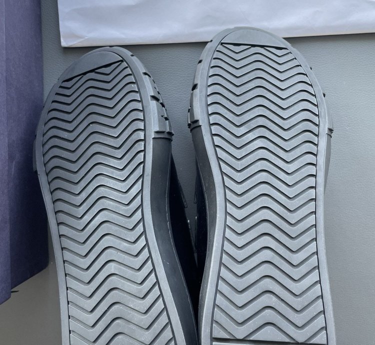 Super Runway Limited Edition Patent Leather Loafer Sneakers
