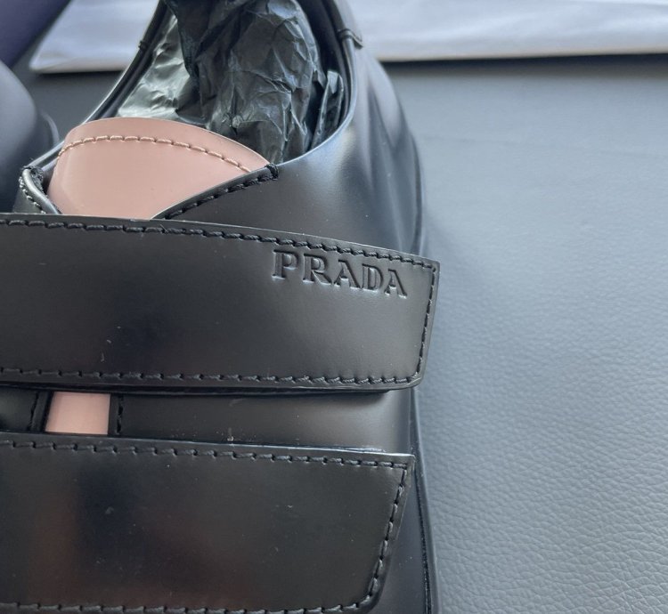 Super Runway Limited Edition Patent Leather Loafer Sneakers