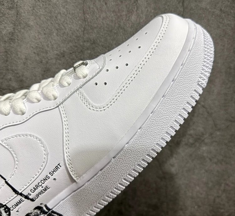 Nike Air Force 1 Low Supreme Comme Des Garcons Shirt