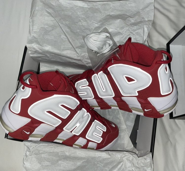 Supreme Air More Uptempo