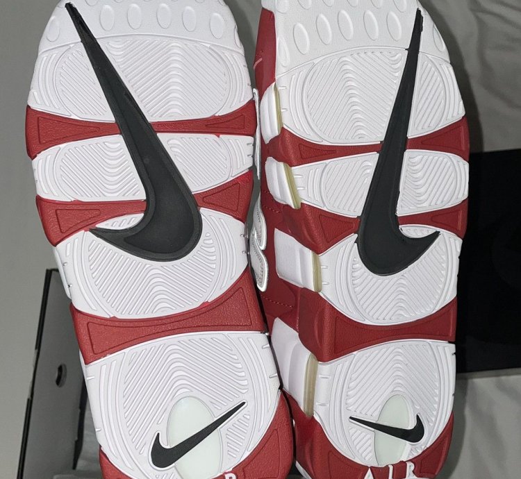 Supreme Air More Uptempo