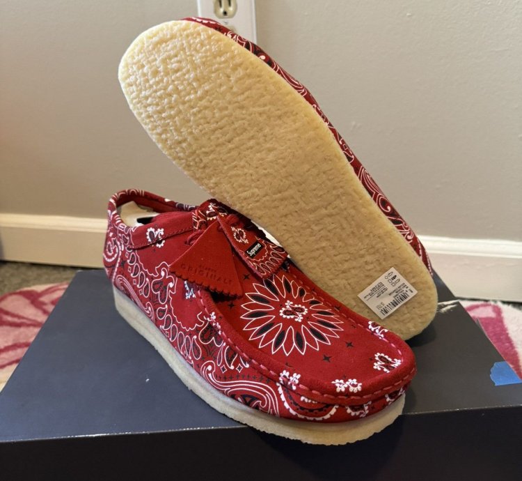 Supreme Clark Originals Wallabee Red Bandana 11 5