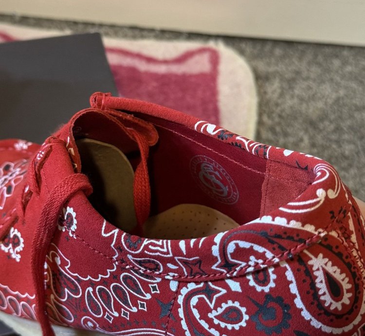 Supreme Clark Originals Wallabee Red Bandana 11 5