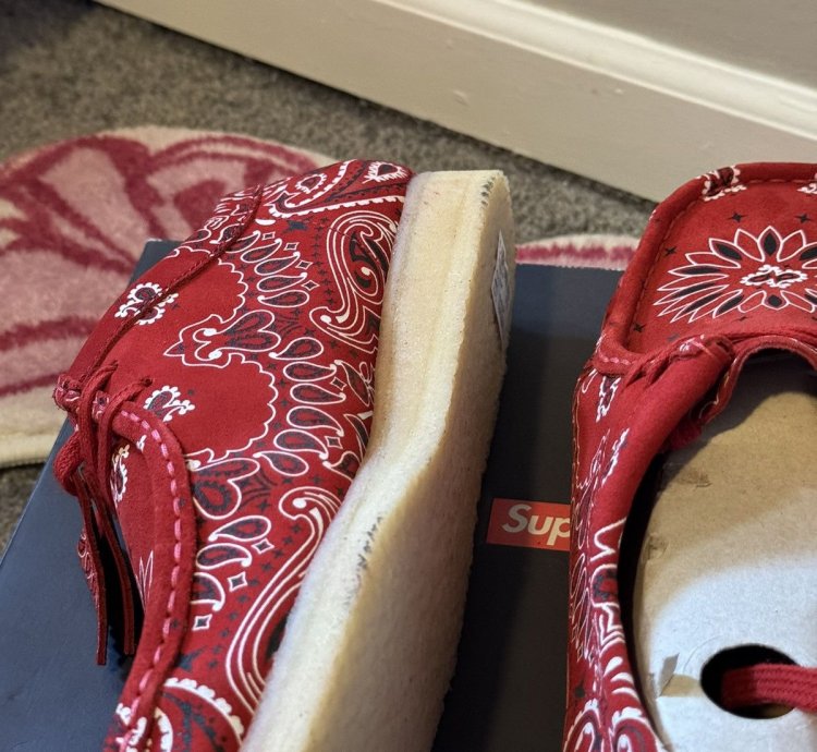 Supreme Clark Originals Wallabee Red Bandana 11 5
