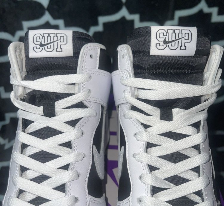 Supreme Dunk Hi Size 9 5 Black Comes With Box Logo Sticker